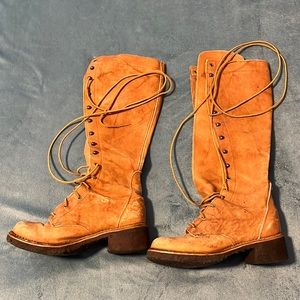 DINGO Boots- Camel colored genuine leather- Size 6.5M-